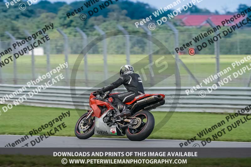 donington no limits trackday;donington park photographs;donington trackday photographs;no limits trackdays;peter wileman photography;trackday digital images;trackday photos